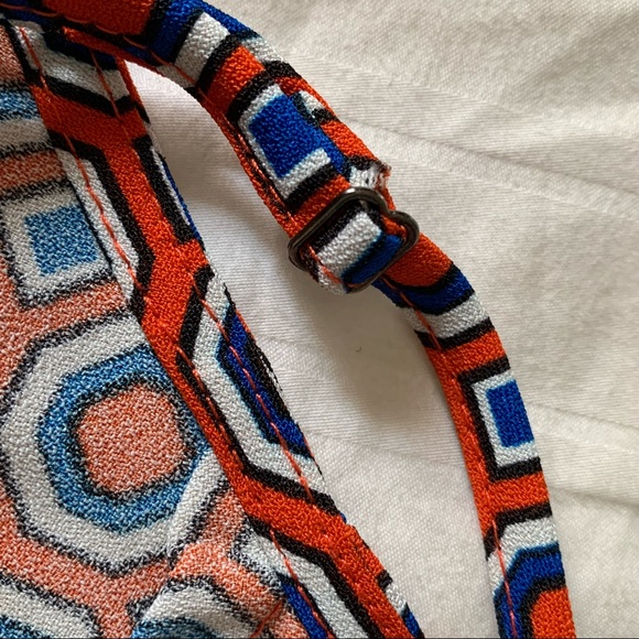 F21 Red Print Tie Back Crop Halter - Picture 6 of 7